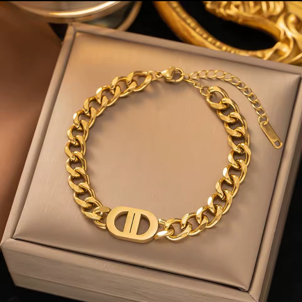 18k gold plated stainless steel bracelet
